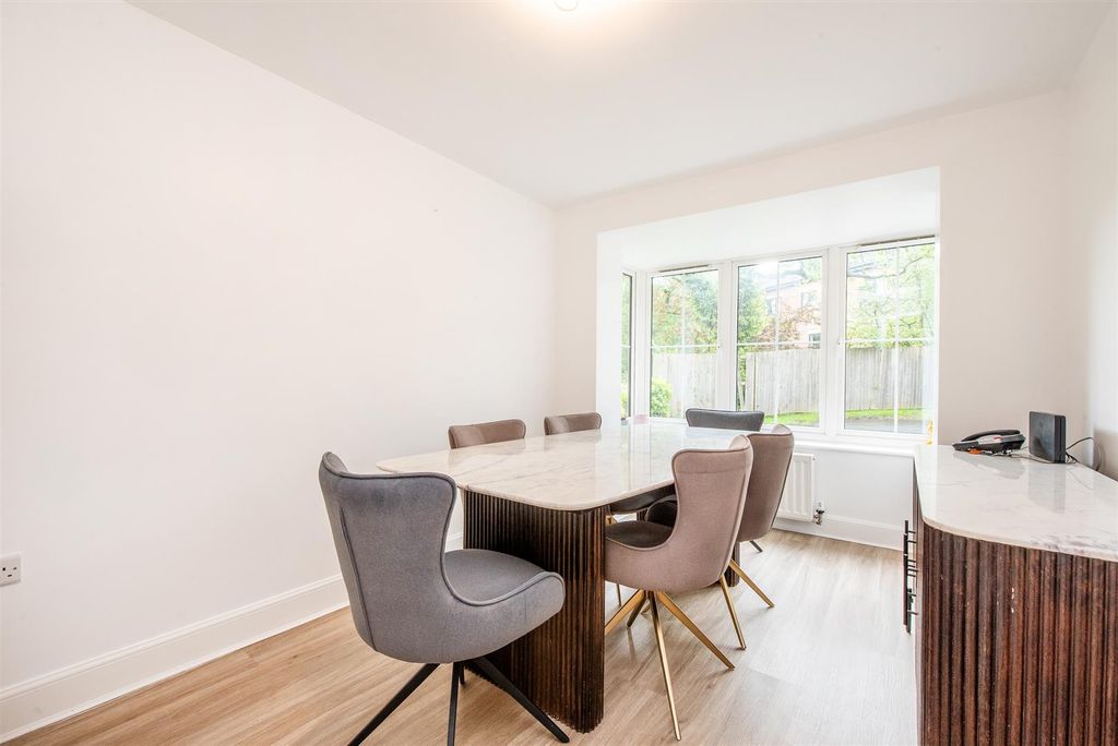 Property photo 3 of 22 Dining Room