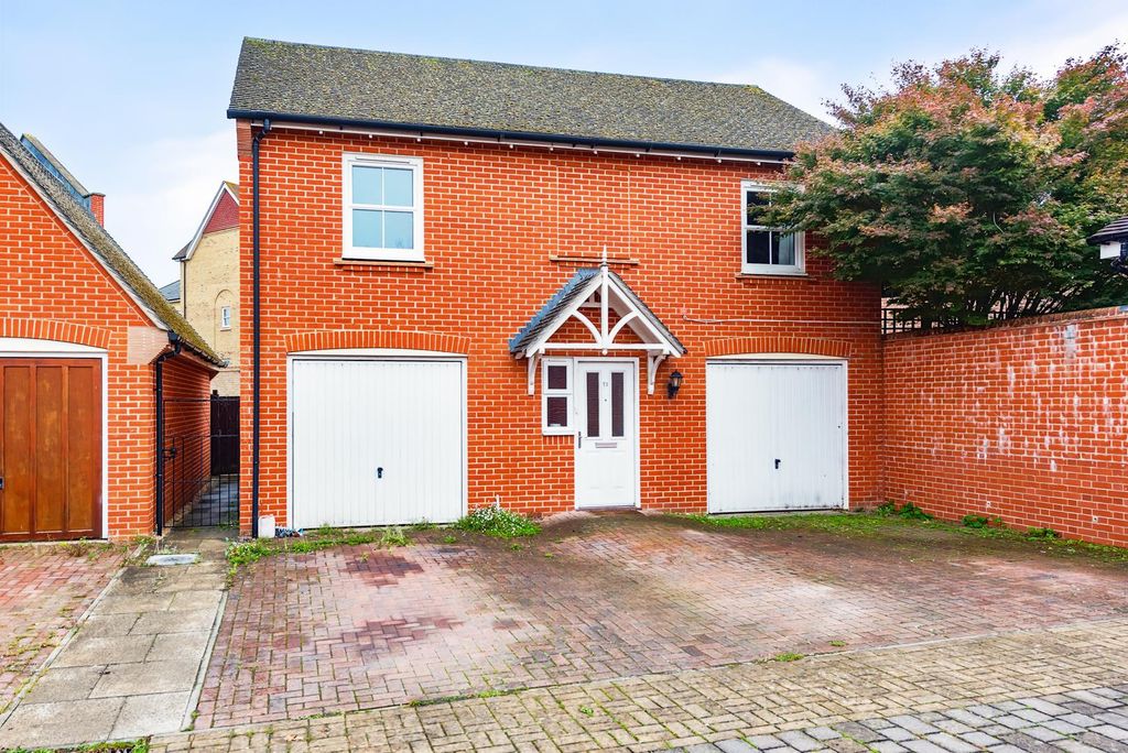 Property photo 1 of 10 Front