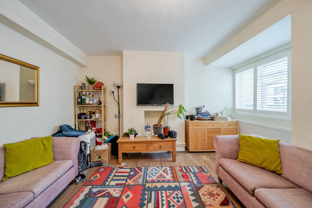 Property photo 2 of 22 1436022-15-69E20E...