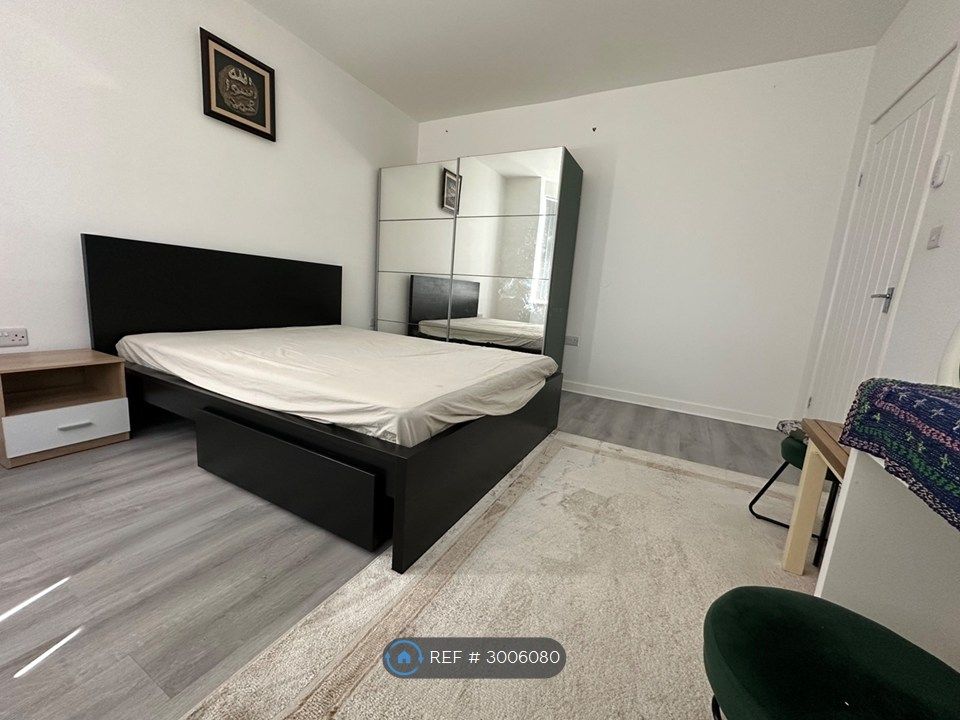 Property photo 1 of 3