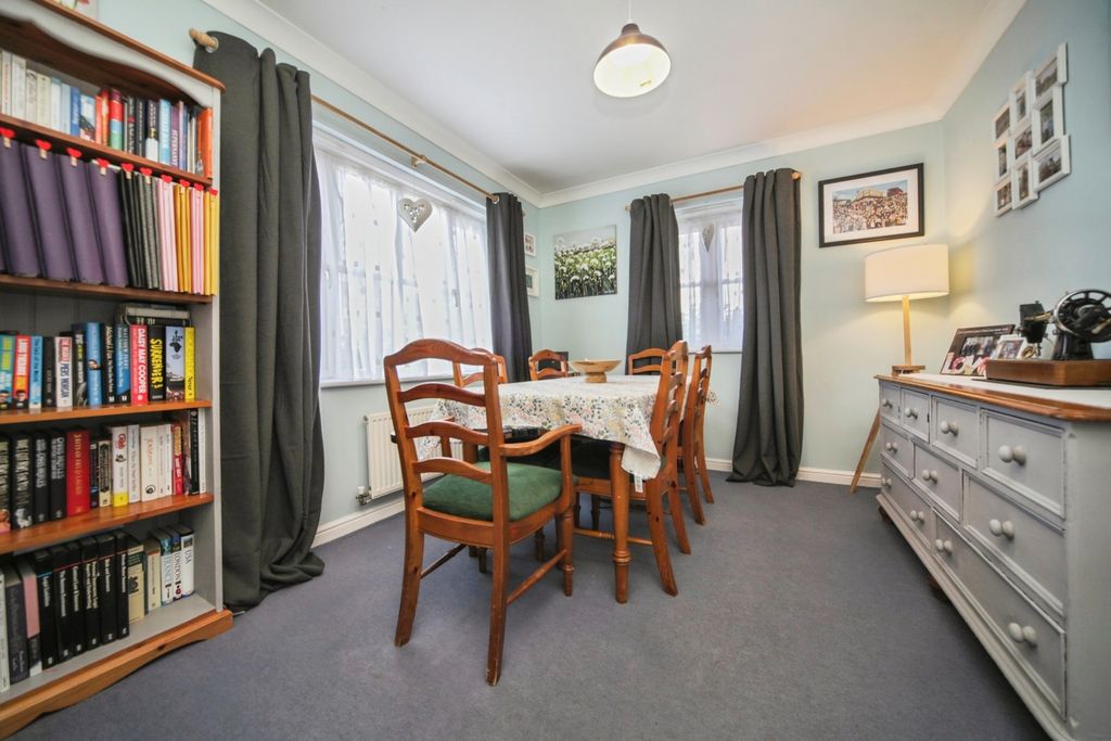 Property photo 3 of 14 Pbox-Img.Jpg