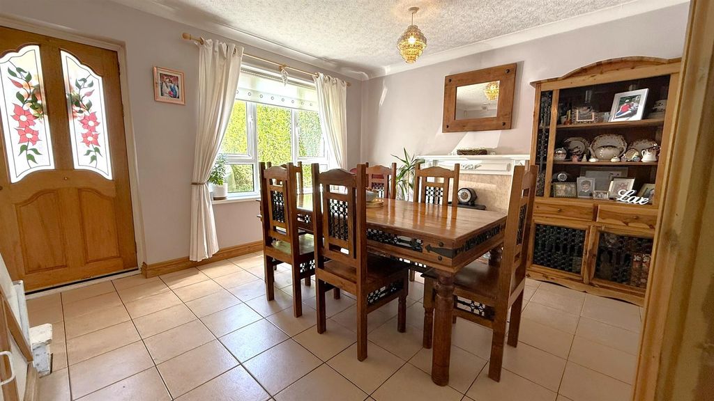 Property photo 2 of 21 13.Jpeg