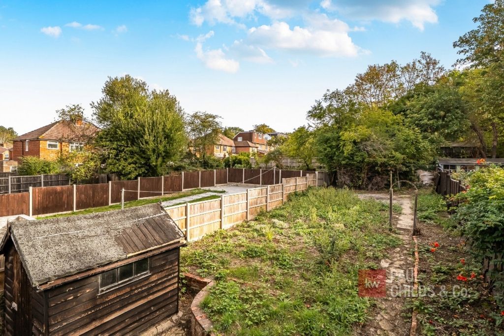 Property photo 2 of 13