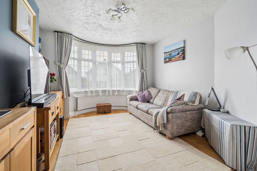 Property photo 2 of 15