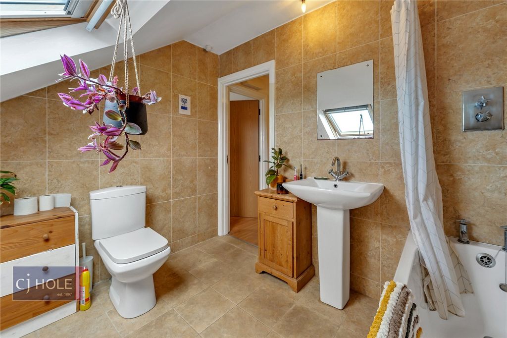 Property photo 3 of 8 Picture No. 07