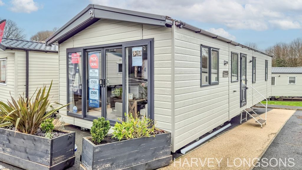 Property photo 1 of 19 Swift Faygate At Waterside Holiday Park