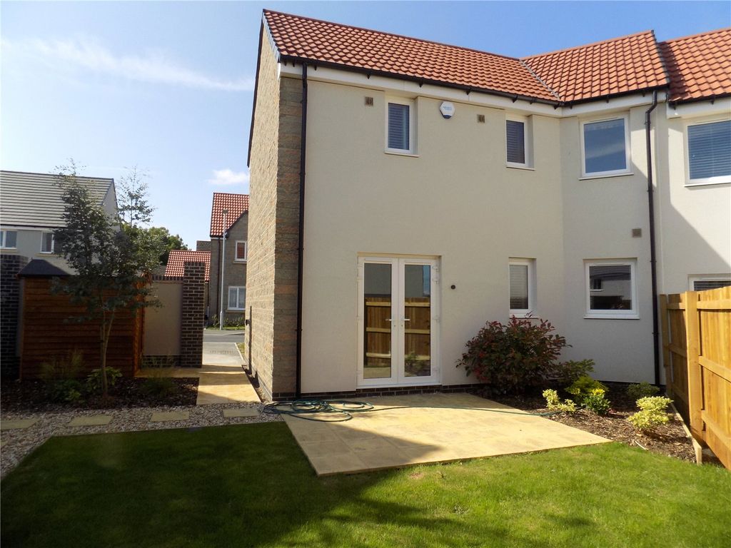 Property photo 2 of 21 Picture No. 03