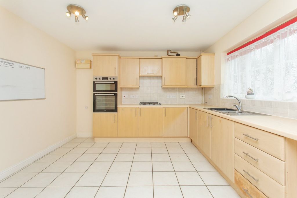 Property photo 3 of 20 Picture 3