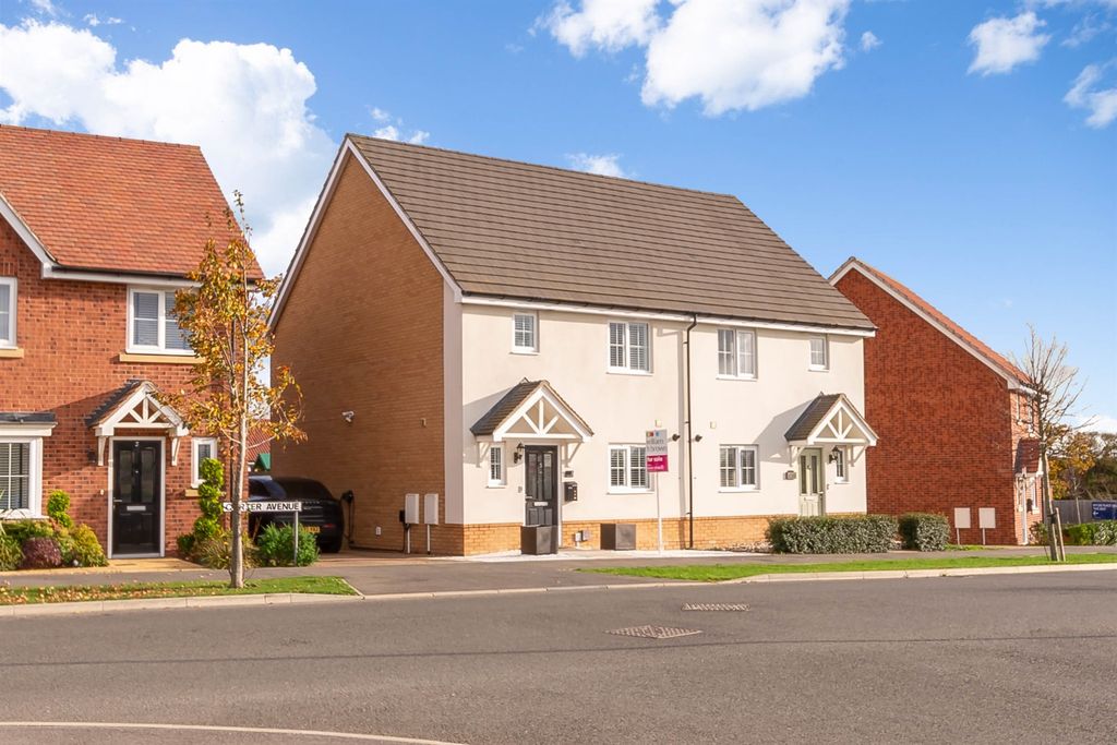 Property photo 1 of 19 Front