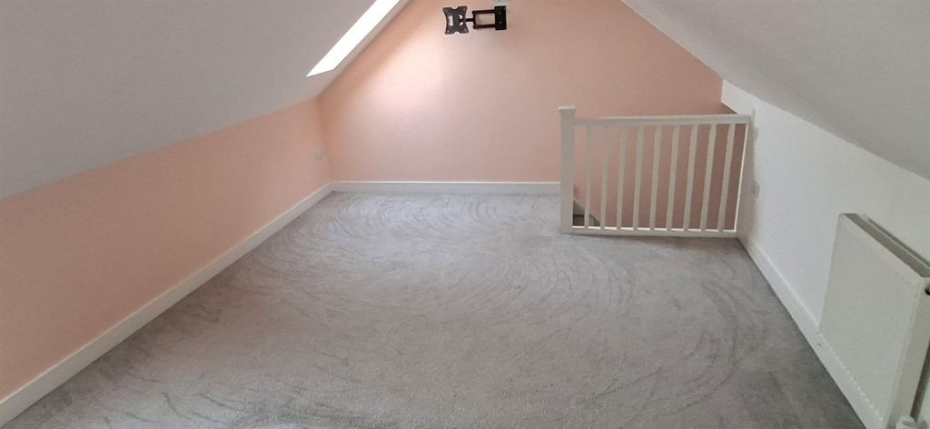 Additional image 14 of 3 bed terraced house to rentJury Lane, Haverfordwest SA61