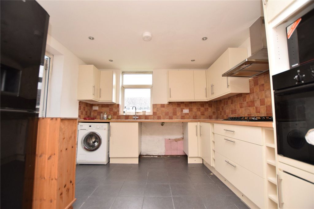 Property photo 3 of 11 Picture No. 08