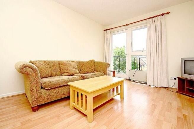 Property photo 2 of 8 4297121