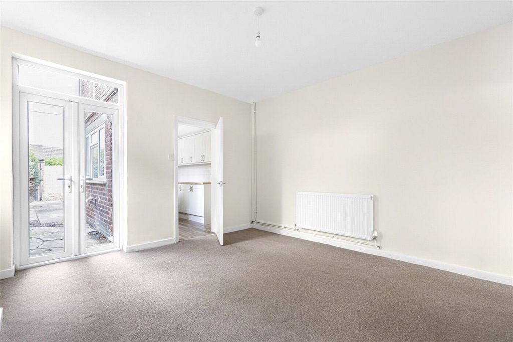 Property photo 3 of 15 Picture No. 22