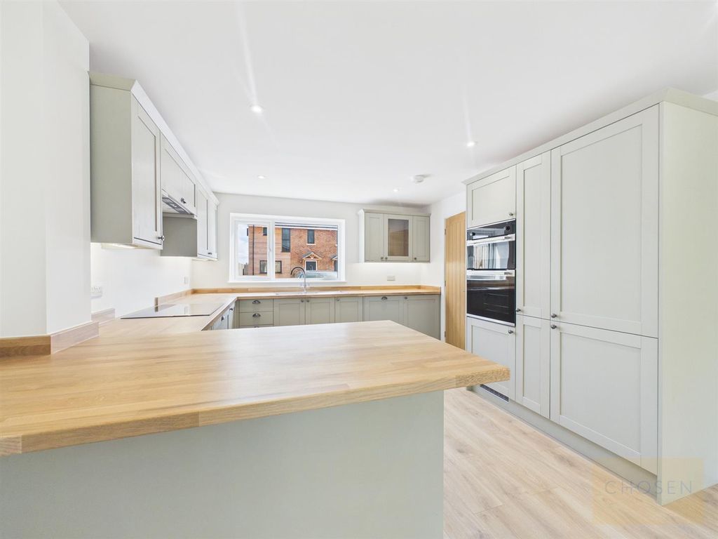 Property photo 3 of 18 Cam01118G0-Pr0473-Still002.Jpg