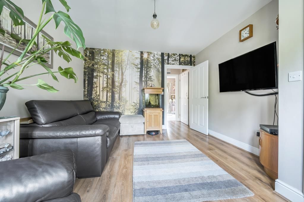 Property photo 3 of 17 Living Room