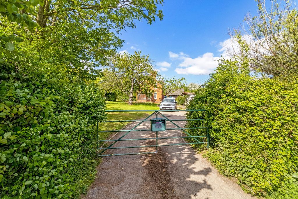 Property photo 3 of 28 Picture No. 08