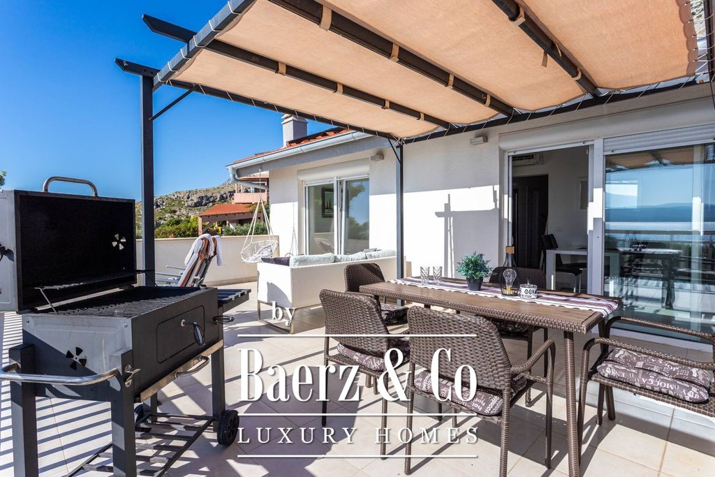 Property photo 3 of 24