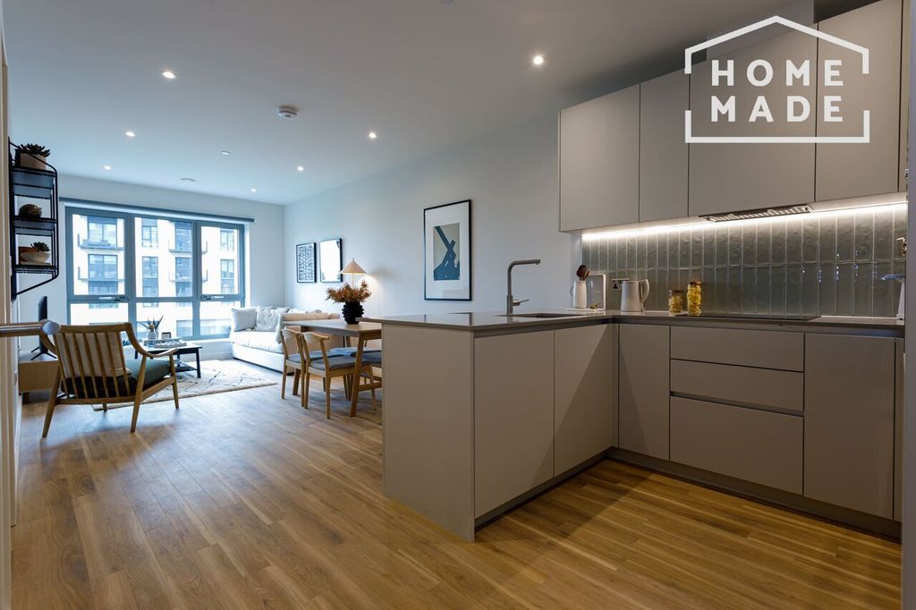 Property photo 3 of 28 36E4001Ba800F319A1F441047Bdd