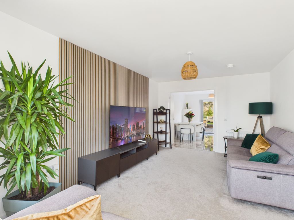 Property photo 2 of 46 Cam05526G0-Pr0066-Still020