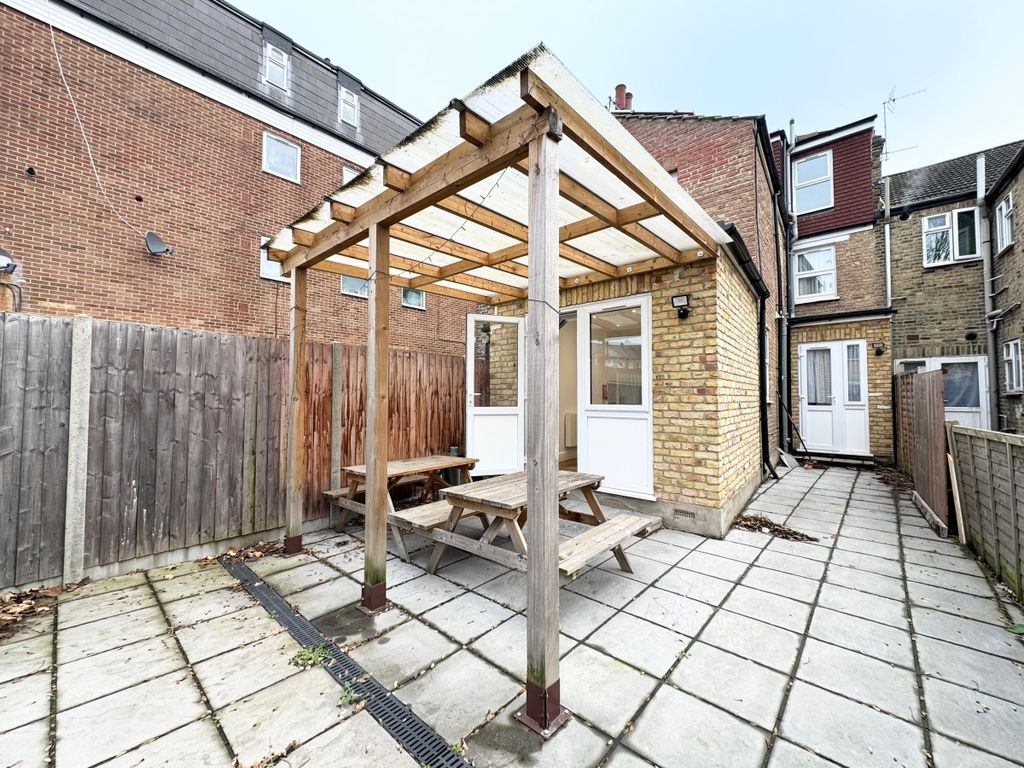 Property photo 3 of 22