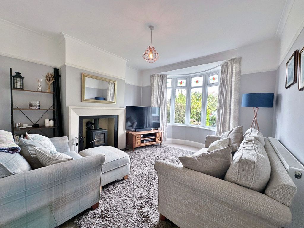 Property photo 3 of 21 Photo 4