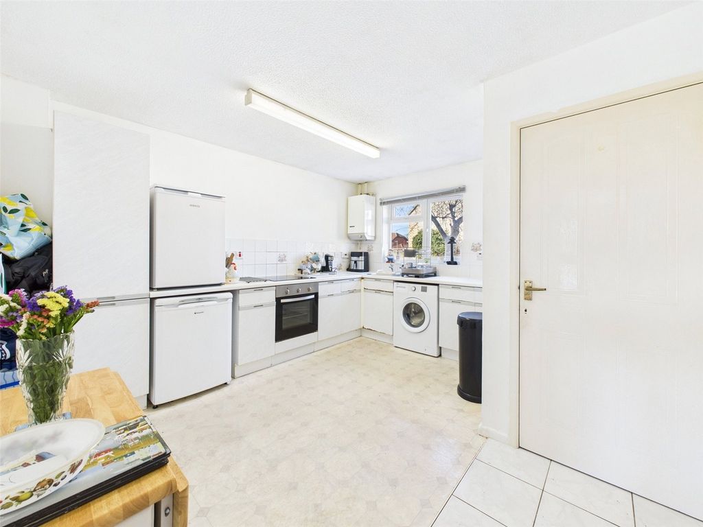 Property photo 2 of 10 Picture No. 09