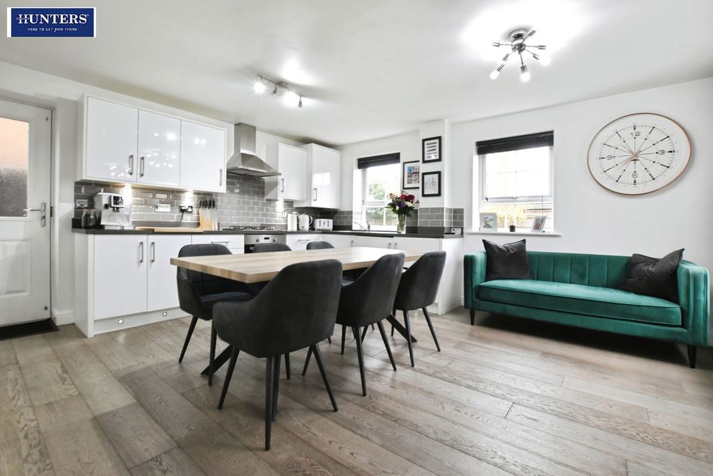 Property photo 1 of 26