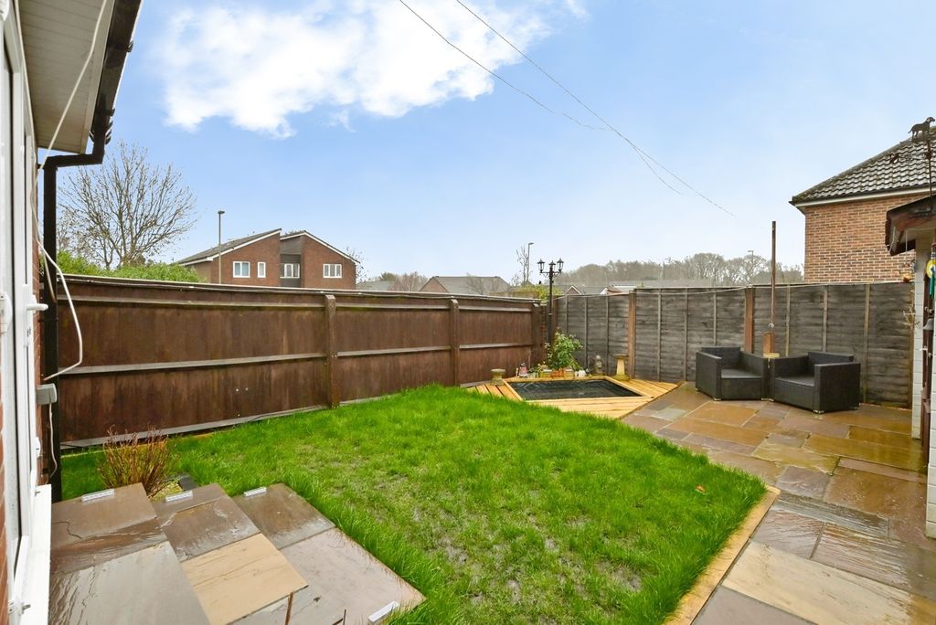 Property photo 2 of 17 Pbox-Img.Jpg