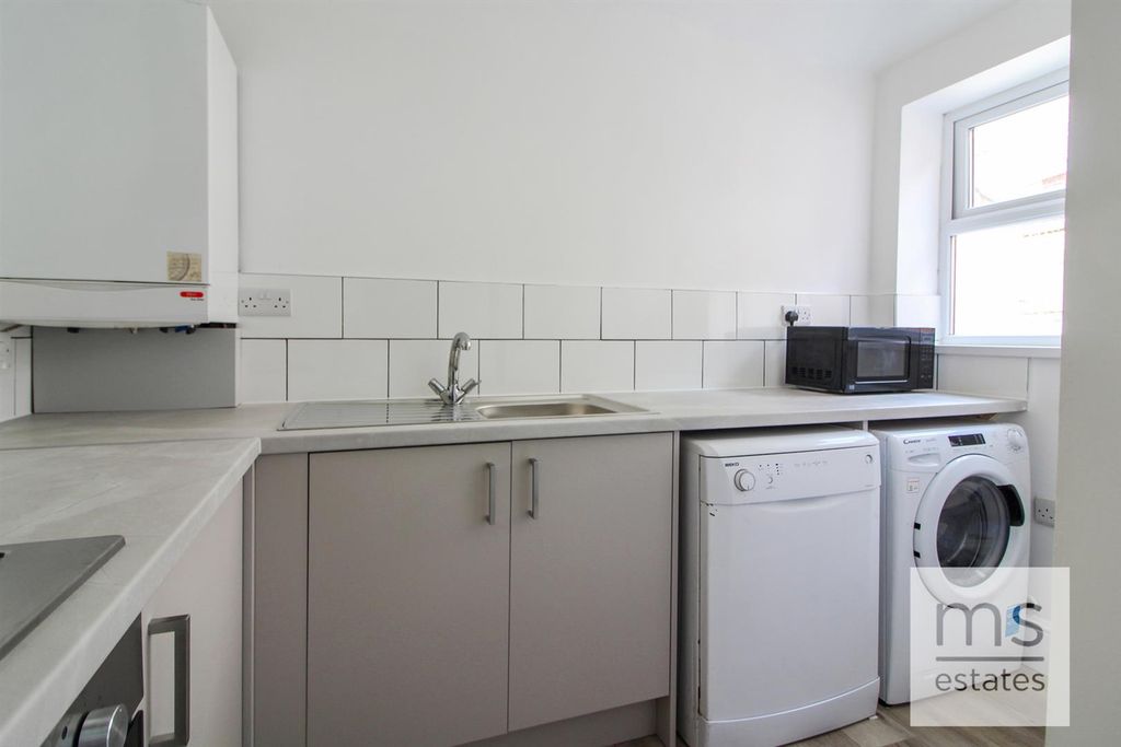 Property photo 3 of 17 Img_2318.Jpg
