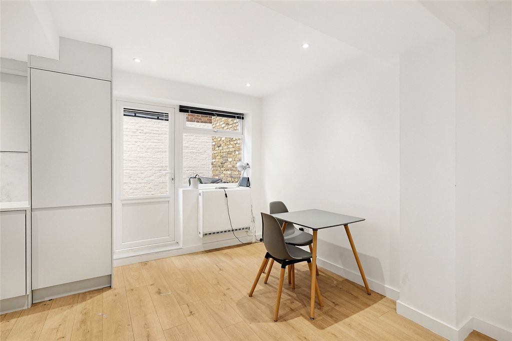 Property photo 3 of 10 Picture No. 09