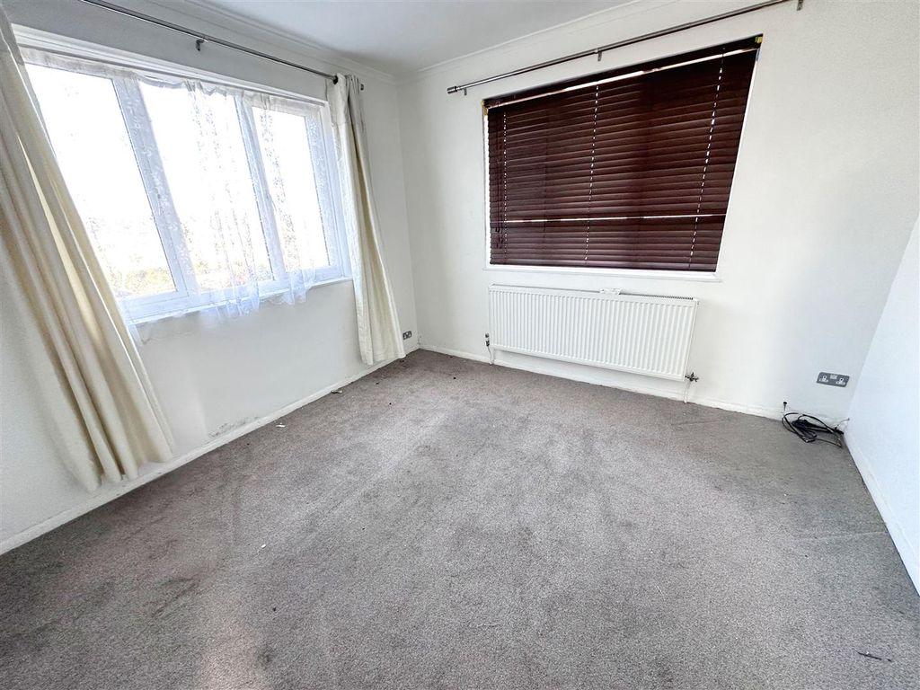 Property photo 2 of 8 Img_0319 (1).Jpg