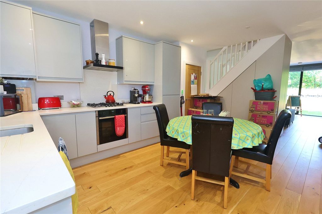 Property photo 2 of 14 Picture No. 05