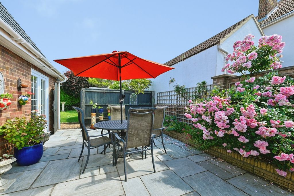 Property photo 3 of 22 Pbox-Img.Jpg
