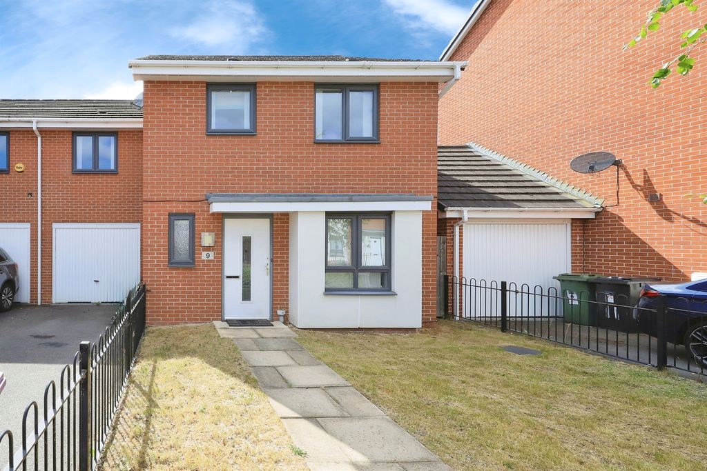 Property photo 1 of 17