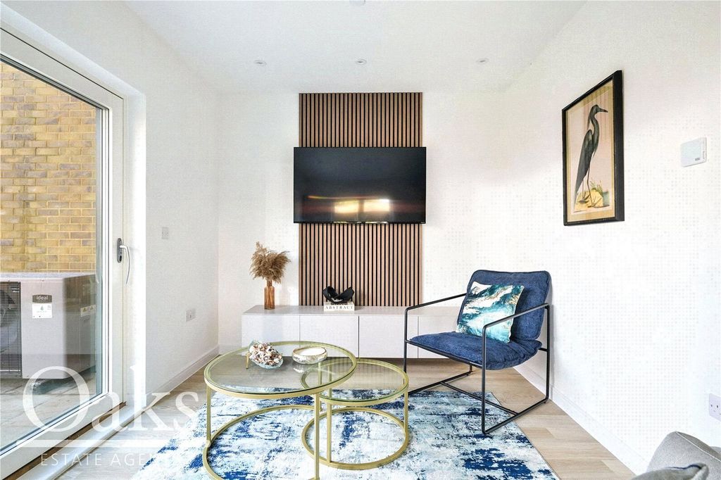 Property photo 1 of 30 Picture No. 08