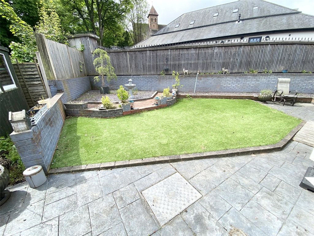 Property photo 2 of 22 Picture No. 54