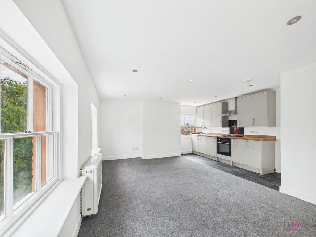 Property photo 2 of 5 Kitchen/Lounge