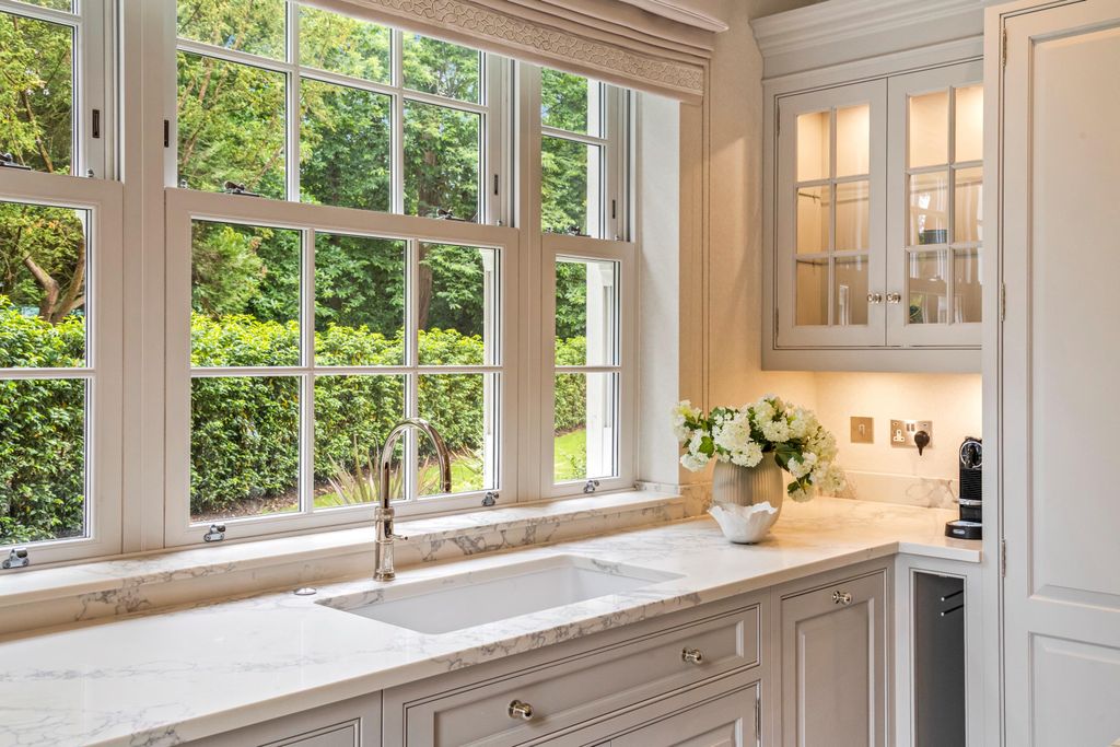 Additional image 4 of 3 bed flat for saleCholbury Place, London Road, Ascot SL5.