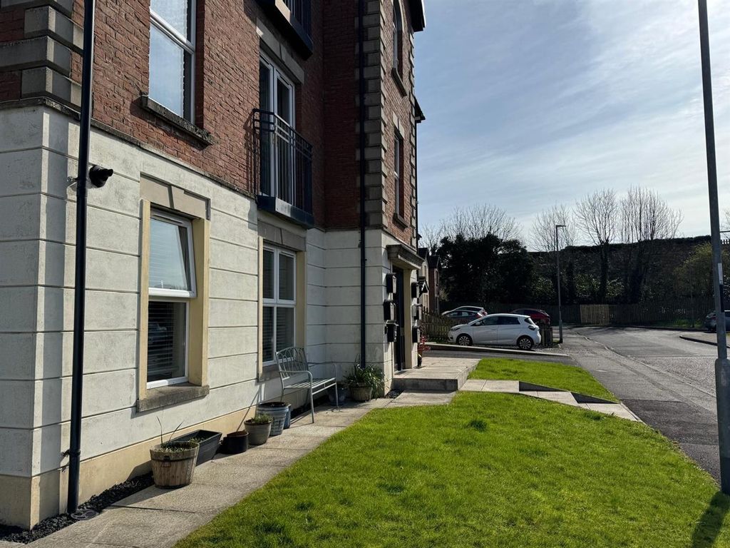 Property photo 3 of 19 B7c2d0d9-6269-45F0-858A-3A2366870F56.Jpeg