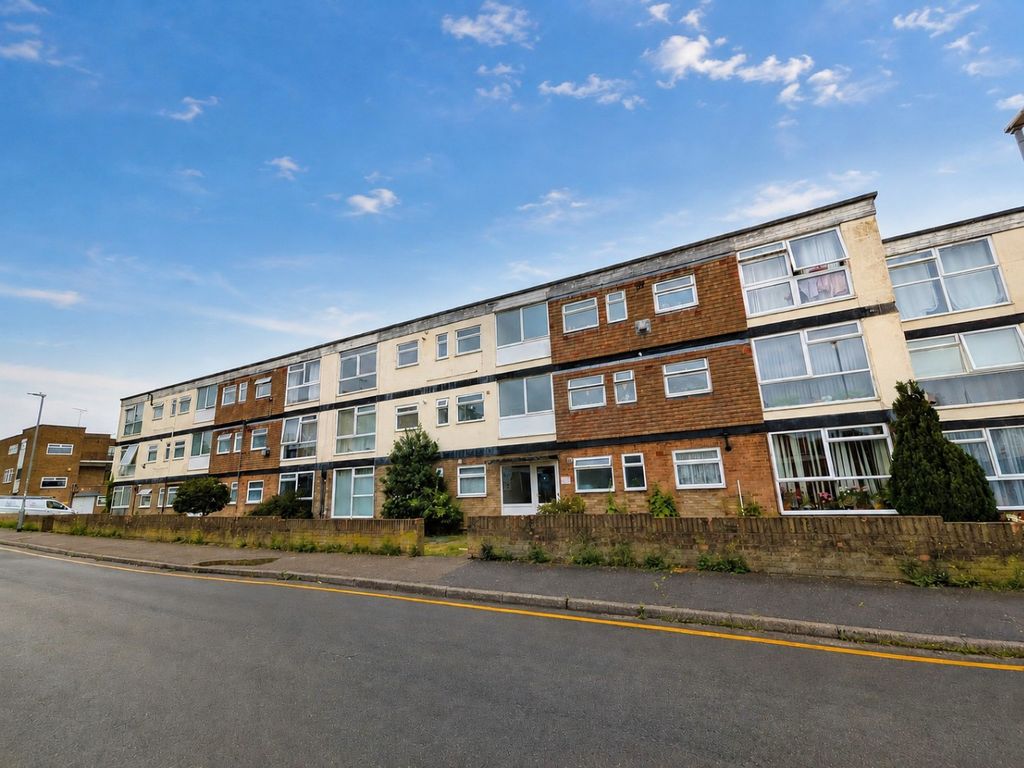 Property photo 1 of 10 5174760