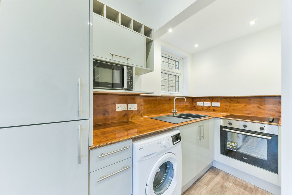 Property photo 3 of 9