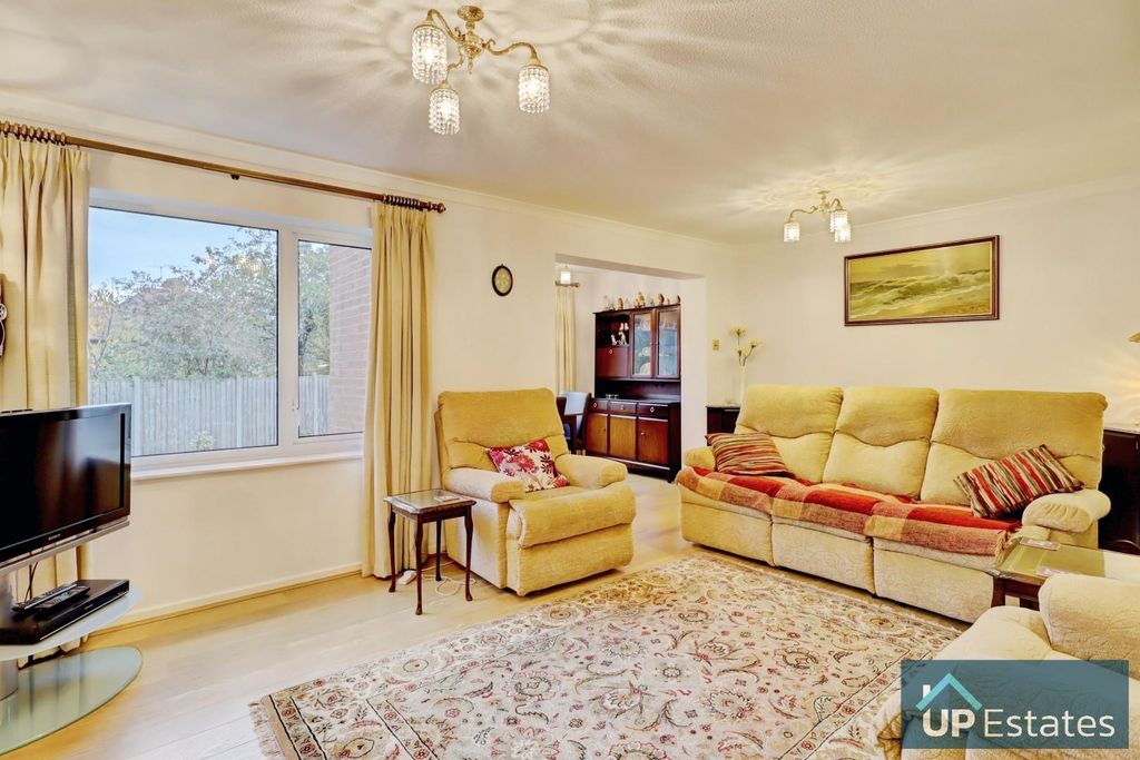 Property photo 3 of 22 Living Room