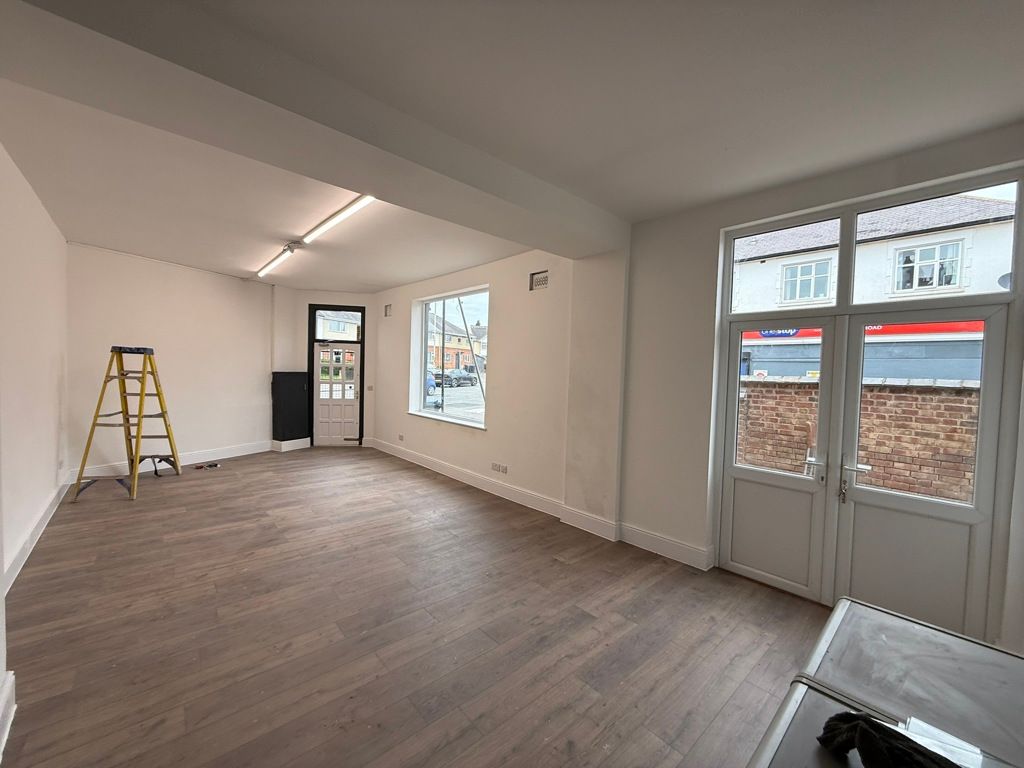 Property photo 2 of 5 Photo 4