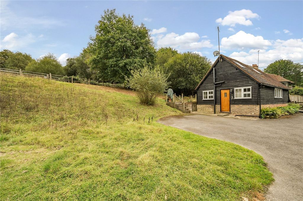 Property photo 1 of 9 External