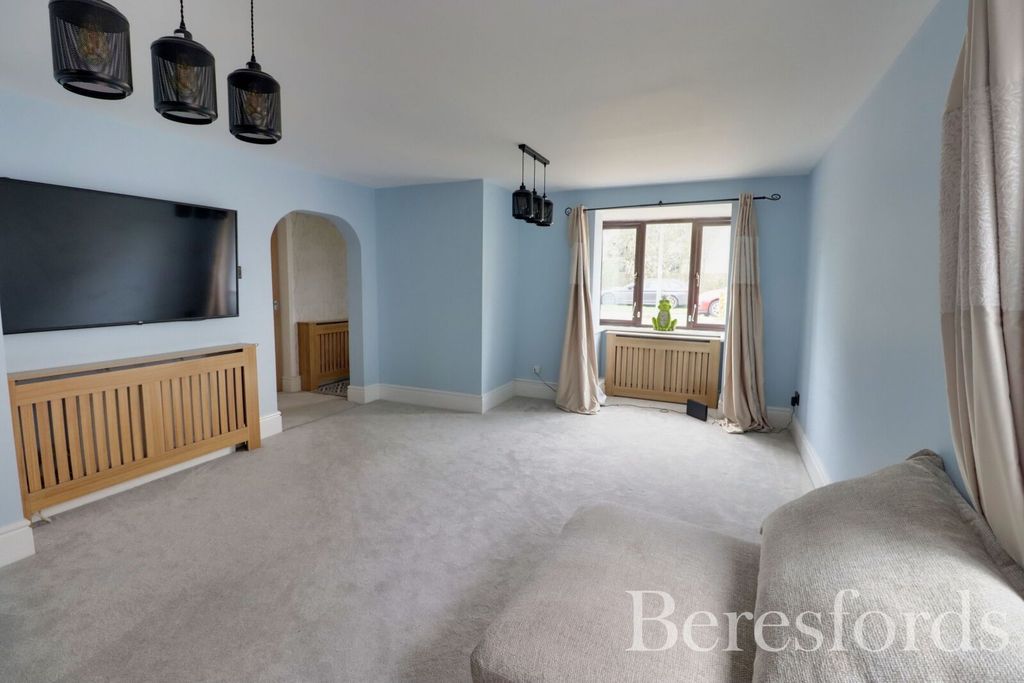 Property photo 3 of 21 Picture No. 19