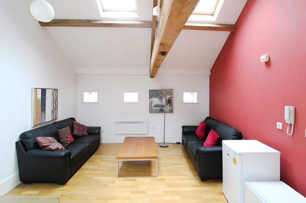 Property photo 2 of 11 Picture No. 17