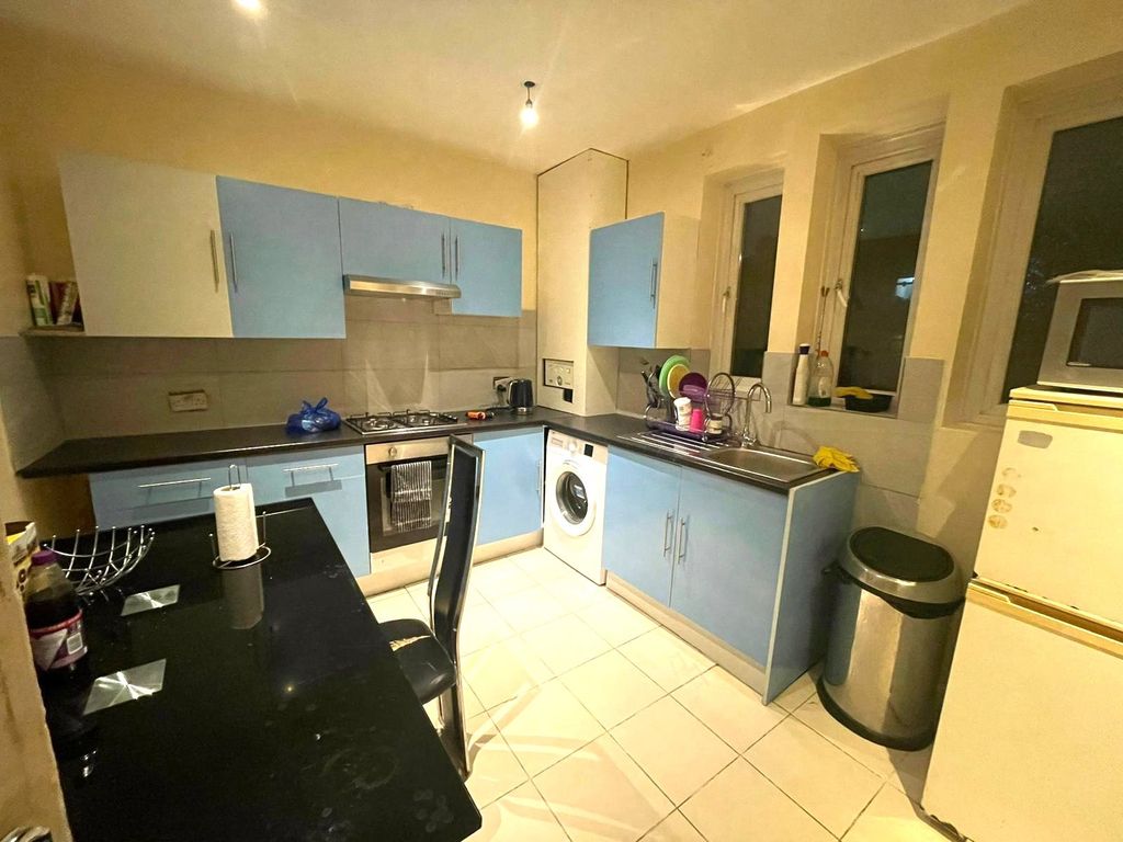 Property photo 3 of 4 Picture No. 04