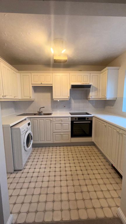 Property photo 3 of 6 Gallery