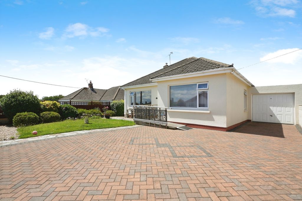 Property photo 1 of 17 Photo