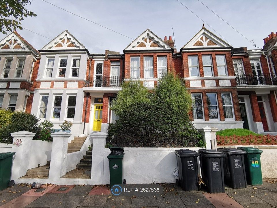 Property photo 1 of 11